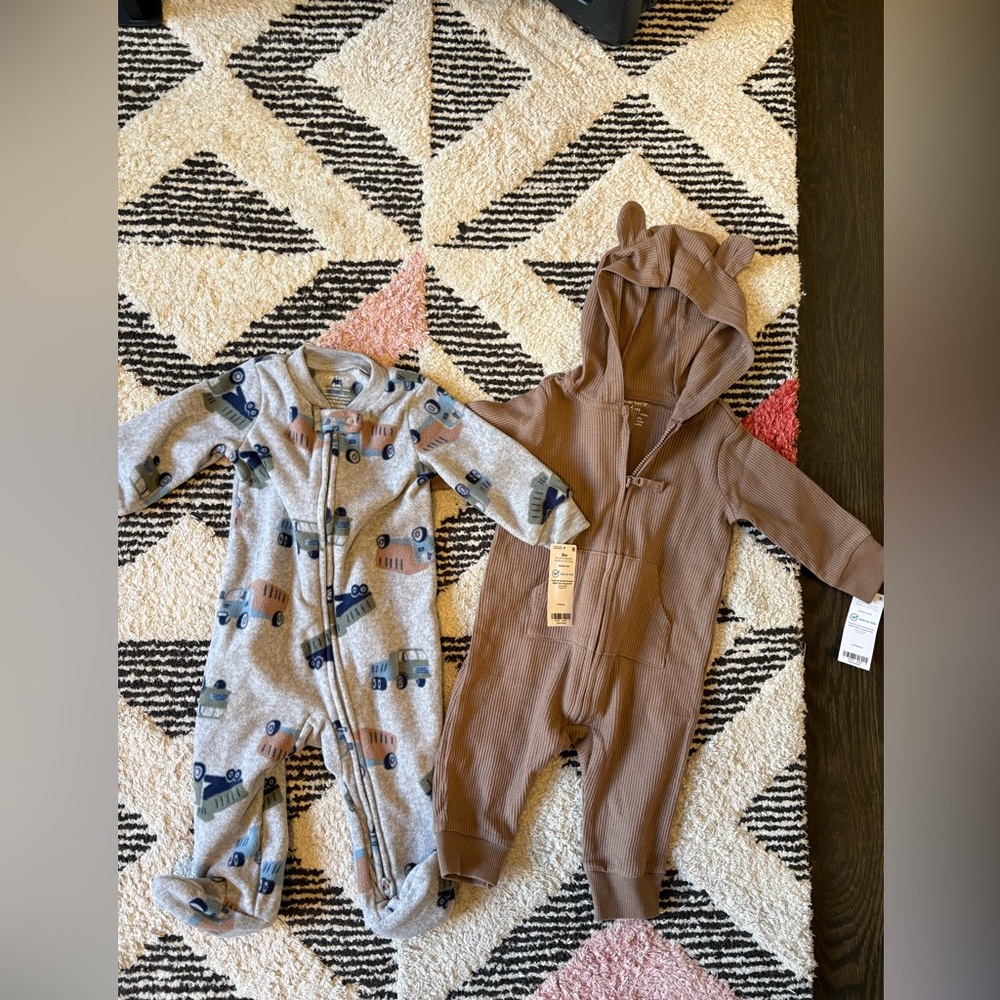 Carters 2-pack zip onesies- NWT- 6m